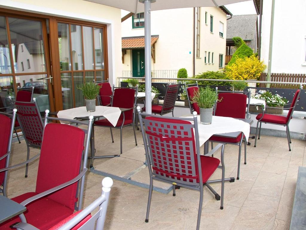 Landhotel Schneider Riedenburg Exterior photo