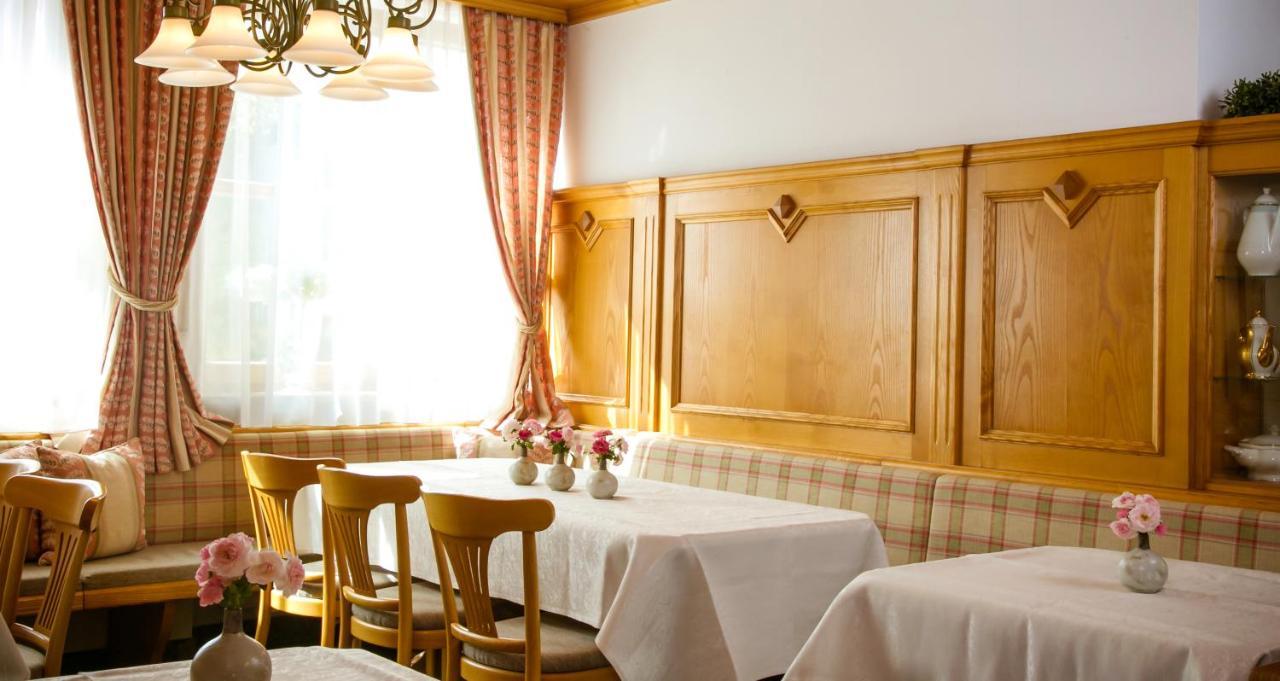 Landhotel Schneider Riedenburg Exterior photo